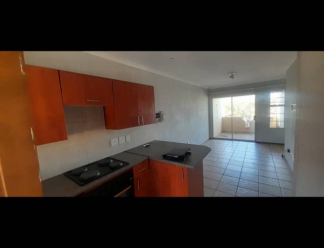 2 BEDROOM SECTIONAL TITLE FOR SALE IN COMET